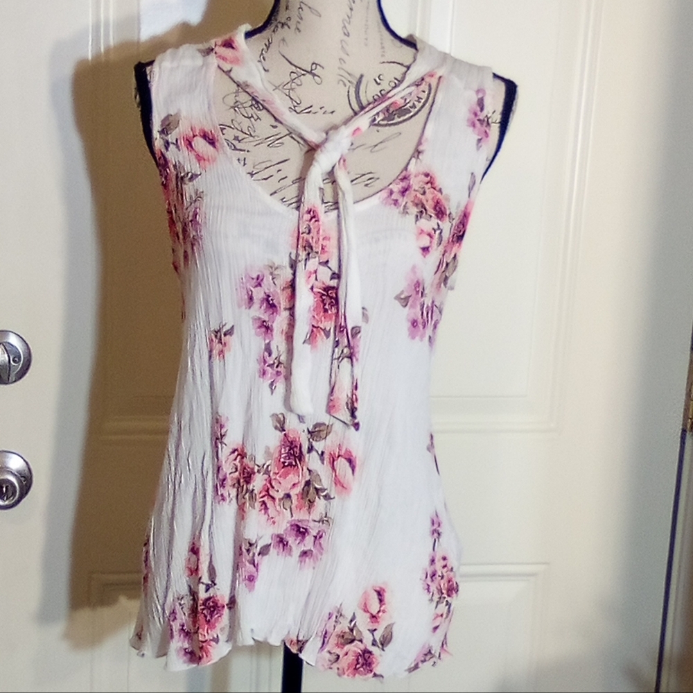 Top Junior Girl's Size L Color White & Pink
